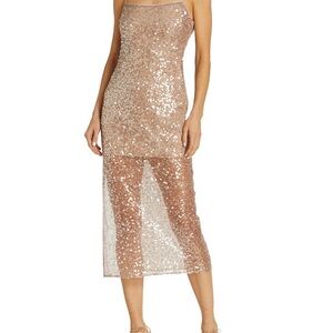 Elegant Sequin Dress in Gold